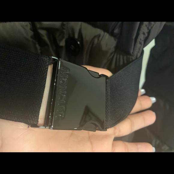 Moncler Genette belter puffer with fur hood - Picture 9 of 16